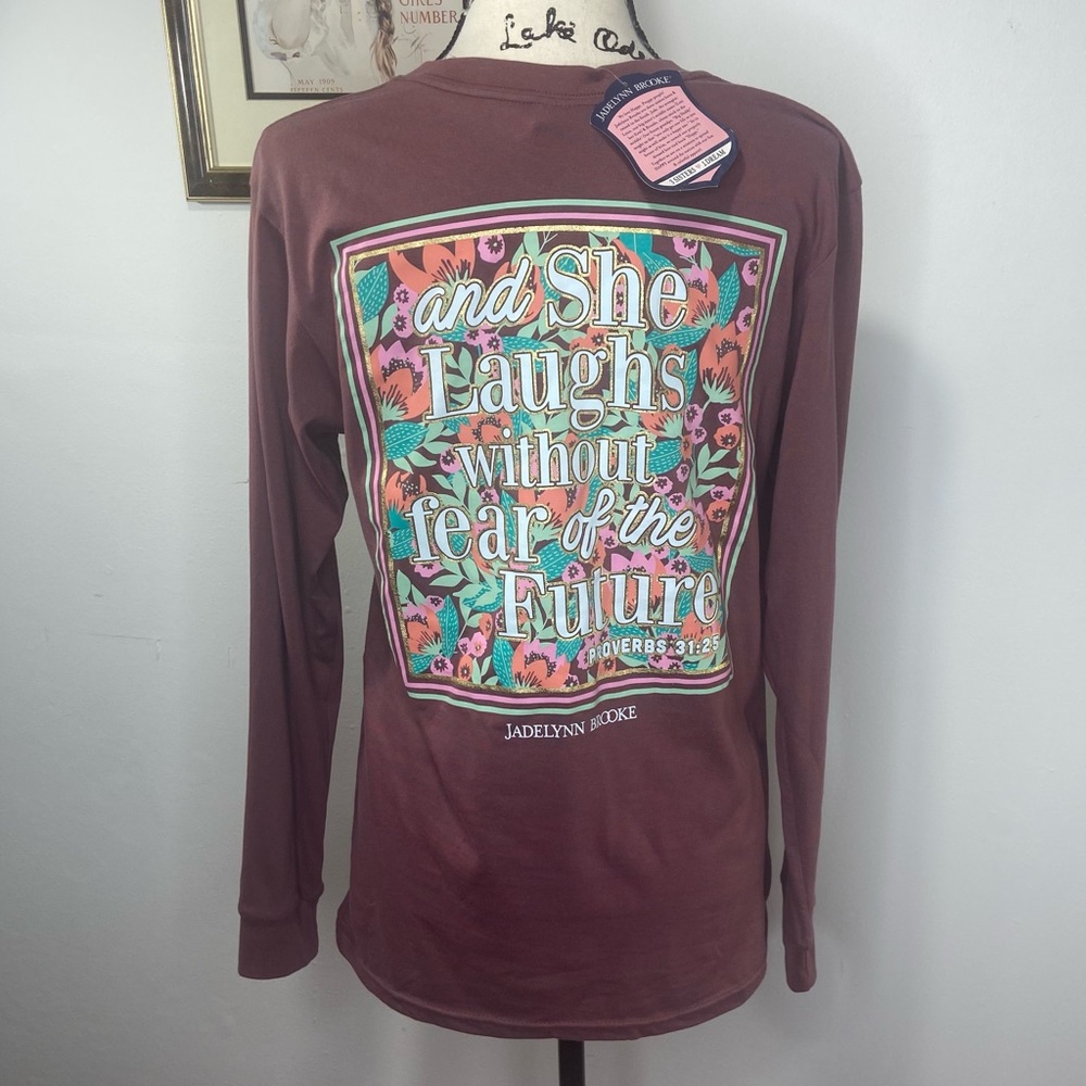 Jadelynn Brooke women’s T-shirt NWT‎